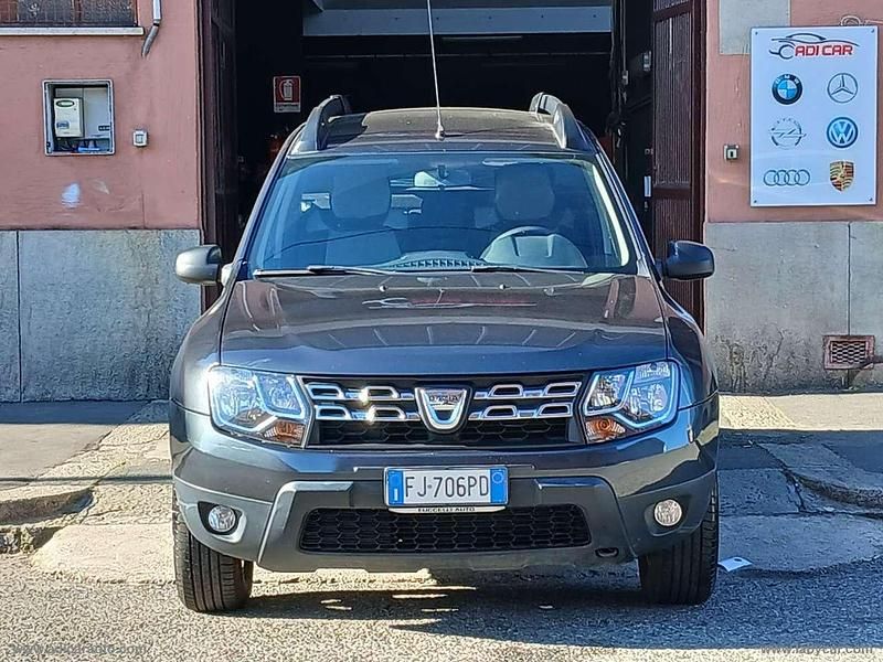 Usata Dacia Duster 114 CV (83 kW) 2017 Grigio SUV