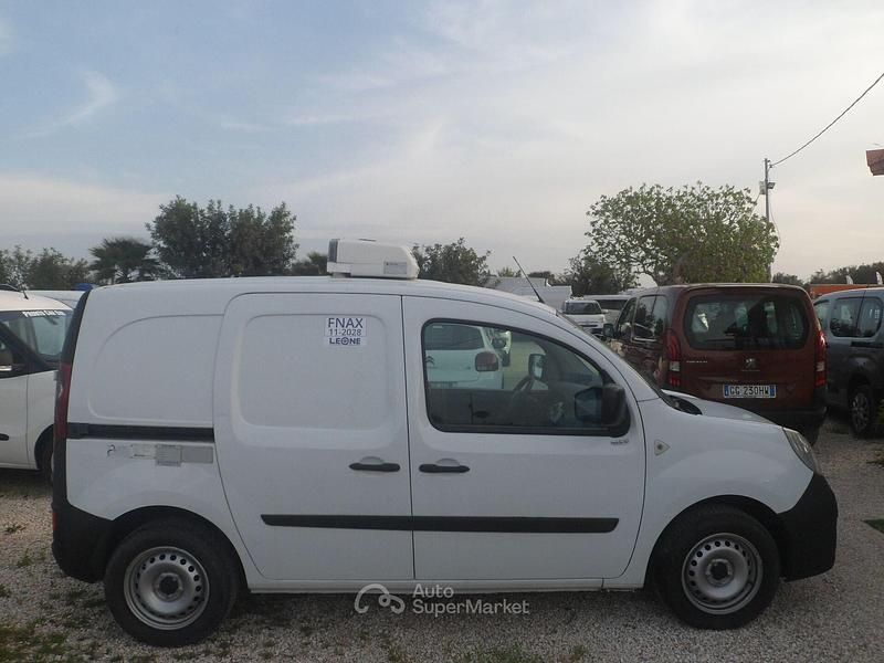 Usata Renault Kangoo 90 CV (66 kW) 2012 Bianco Monovolume