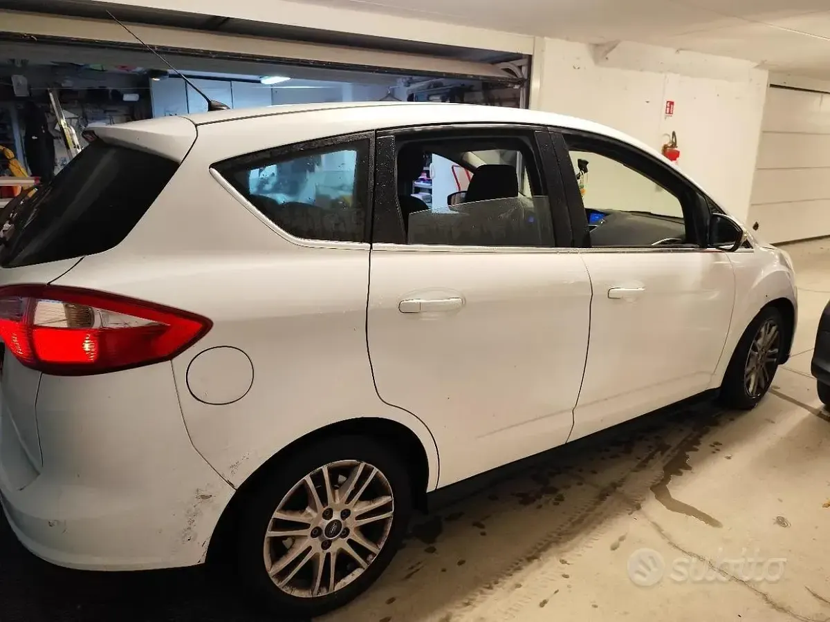 Usata Ford C-MAX 115 CV (84 kW) 2012 Bianco Monovolume