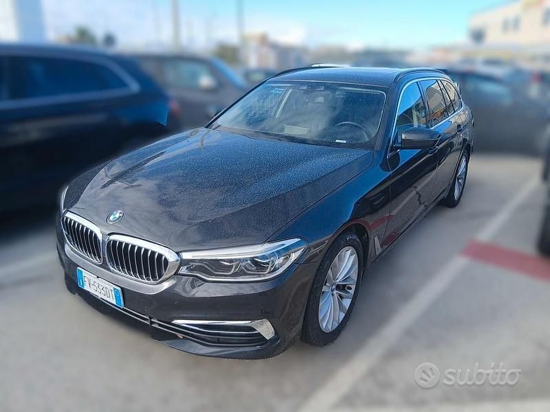 Usata BMW 520 Luxury Line 231 CV (169 kW) 2019 Grigio Station wagon