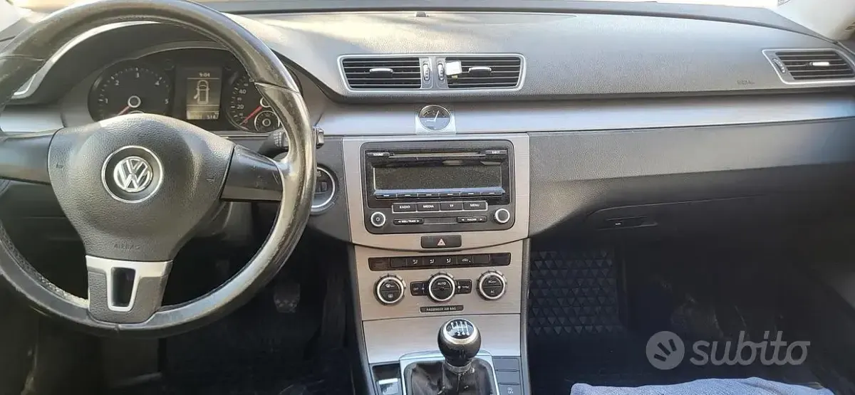 Usata VW Passat 105 CV (77 kW) 2011 Grigio Station wagon