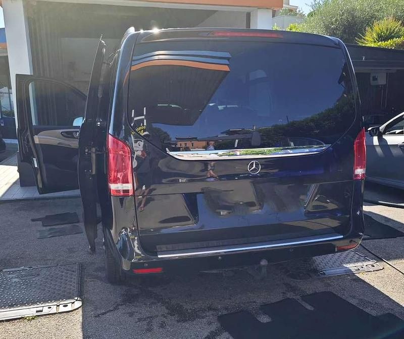 Usata Mercedes V250 Exclusive 190 CV (139 kW) 2017 Nero Monovolume