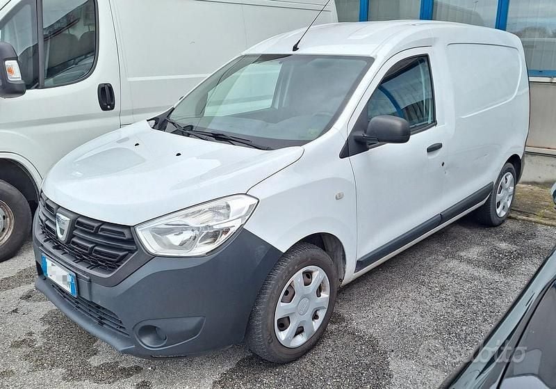 Usata Dacia Dokker 101 CV (74 kW) 2017 Bianco Monovolume