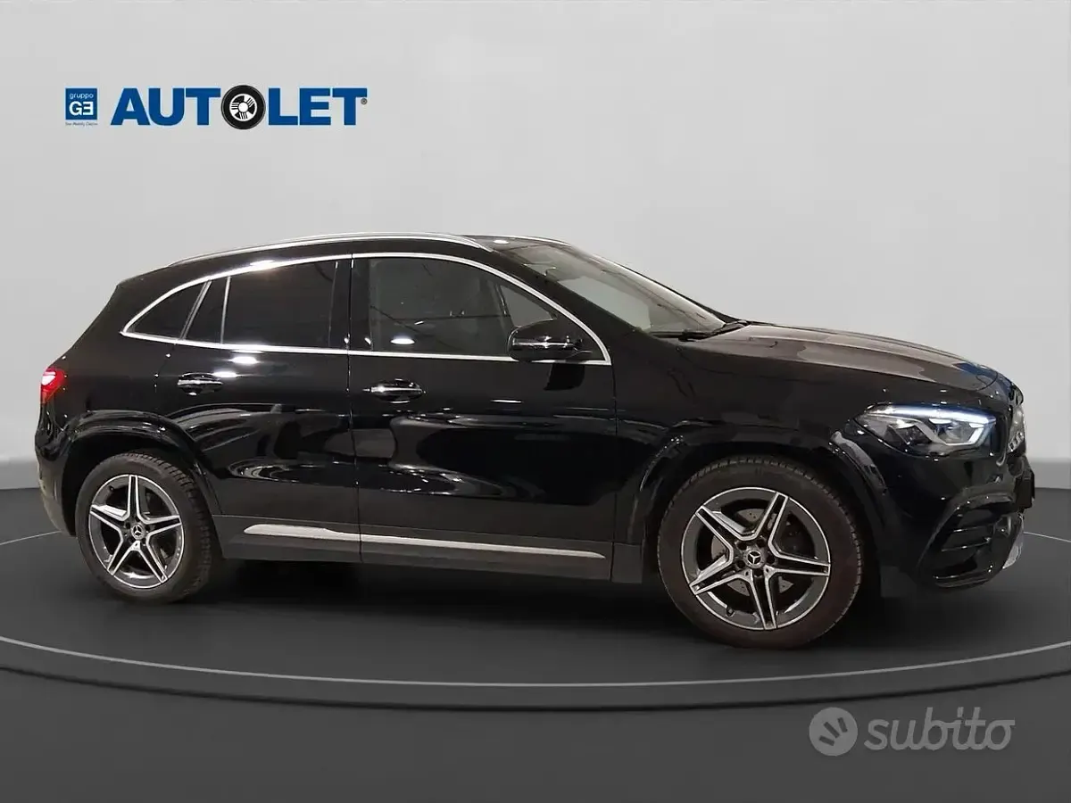 Usata Mercedes GLA200 AMG 190 CV (139 kW) 2023 Nero SUV