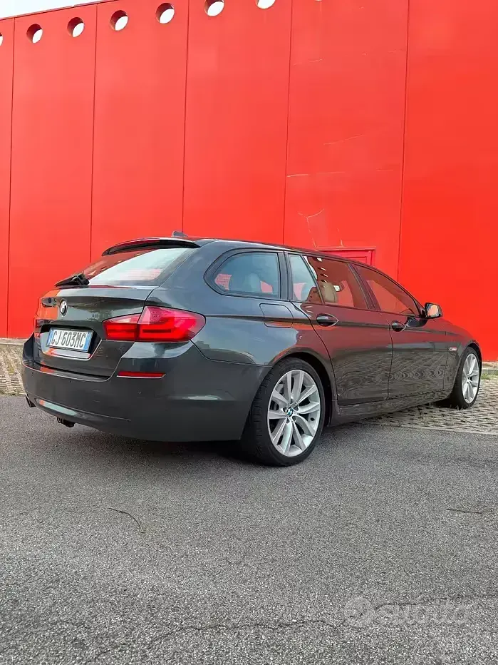 Usata BMW 525 Comfort Edition 218 CV (160 kW) 2022 Bianco Station wagon