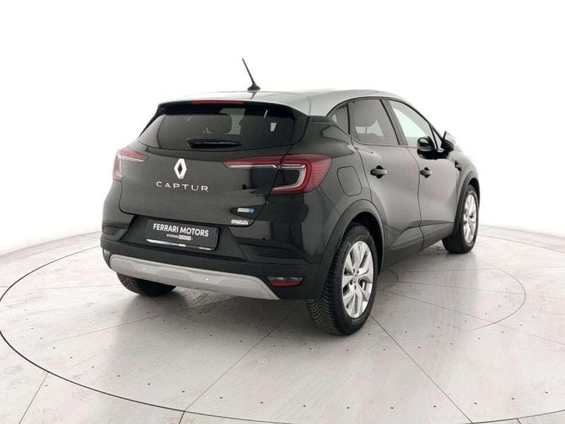 Usata Renault Captur Zen 94 CV (69 kW) 2022 Diamond black SUV