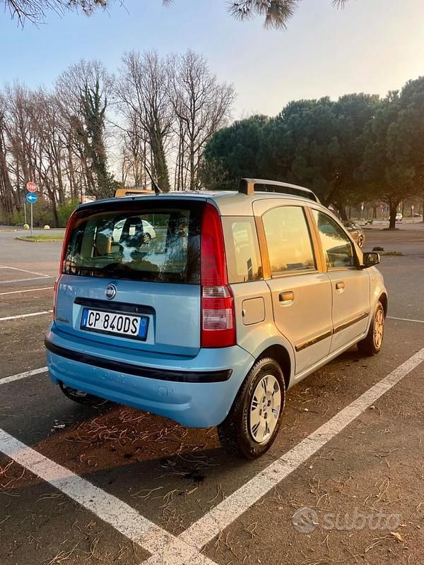 Usata Fiat Panda Dynamic 60 CV (44 kW) 2003 Blu/azzurro Utilitaria