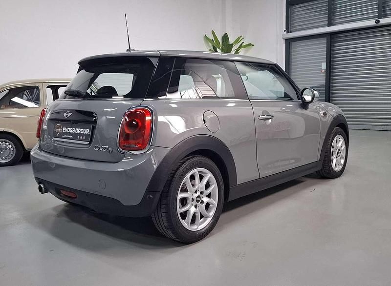 Usata Mini Cooper D 116 CV (85 kW) 2017 Grigio Utilitaria
