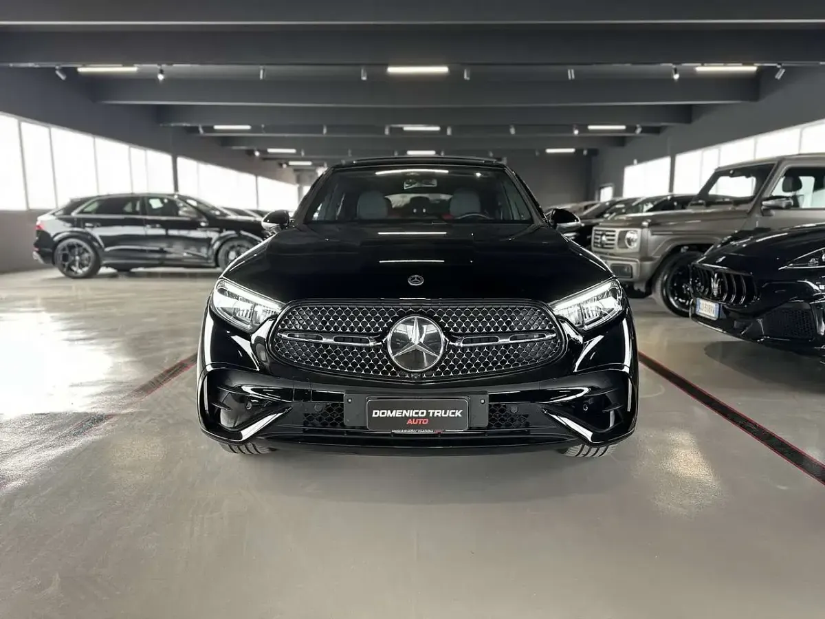 Usata Mercedes GLC300 AMG Line Premium 269 CV (197 kW) 2024 Nero SUV