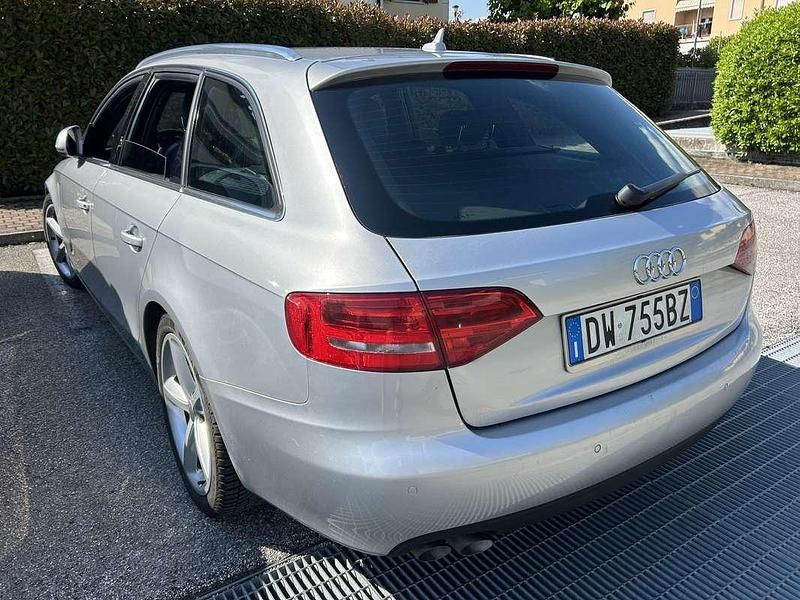 Usata Audi A4 S-Line 143 CV (105 kW) 2009 Argento Station wagon