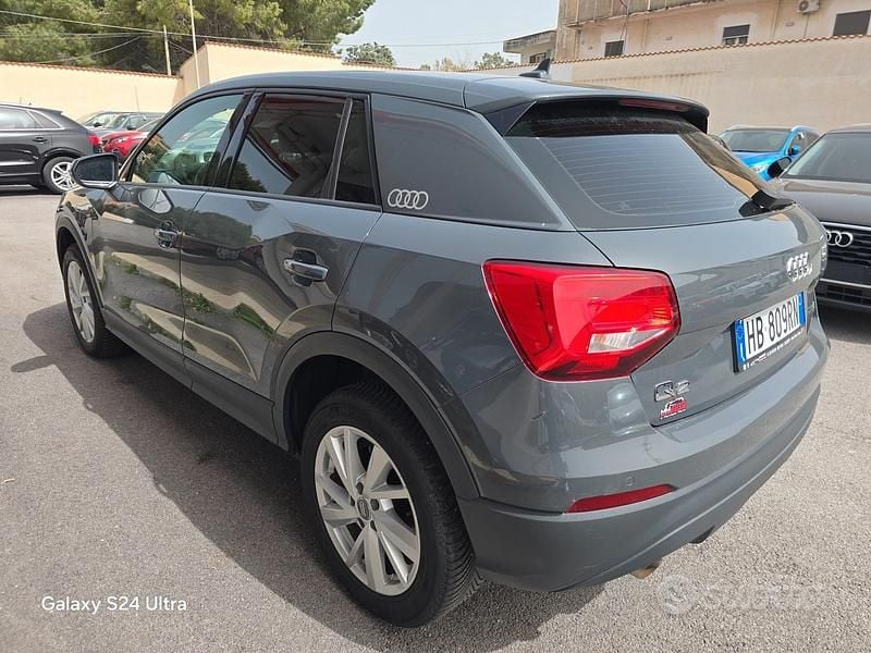 Usata Audi Q2 Admired 116 CV (85 kW) 2019 Grigio SUV