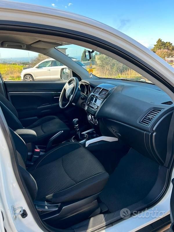 Usata Mitsubishi ASX 116 CV (85 kW) 2013 Bianco SUV