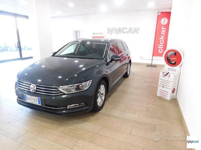 Usata VW Passat Comfortline 120 CV (88 kW) 2016 Grigio Station wagon