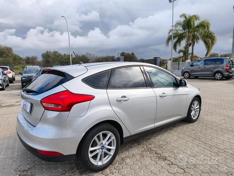 Usata Ford Focus Titanium 95 CV (69 kW) 2017 Grigio Berlina