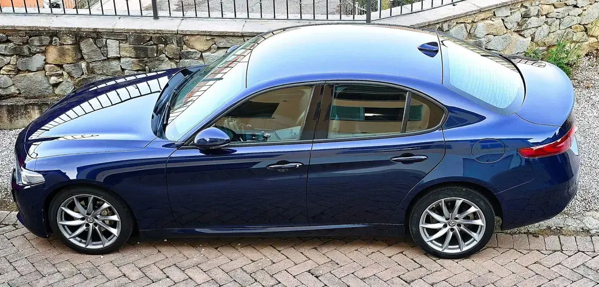 Usata Alfa Romeo Giulia Super 160 CV (117 kW) 2019 Blu/azzurro Berlina
