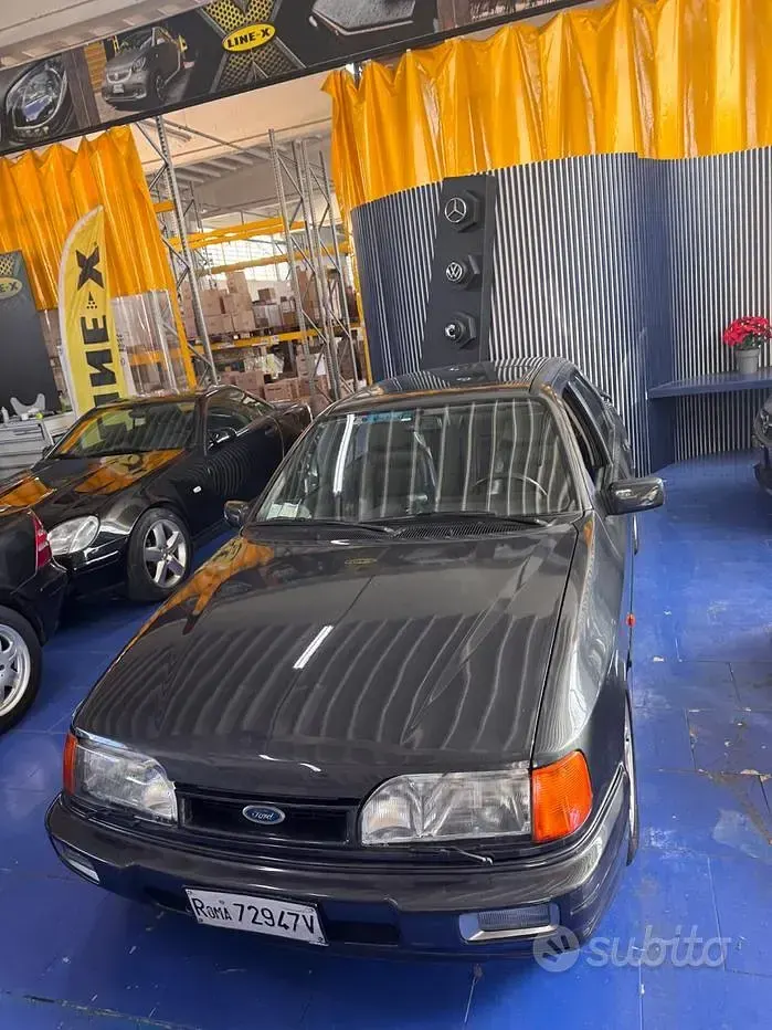 Usata Ford Sierra RS 200 CV (147 kW) 1989 Grigio Berlina