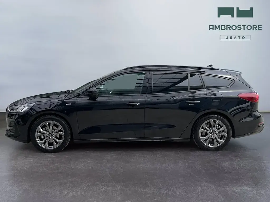 Begagnad Ford Focus 125 HK (91 kW) 2024 Svart Kombi
