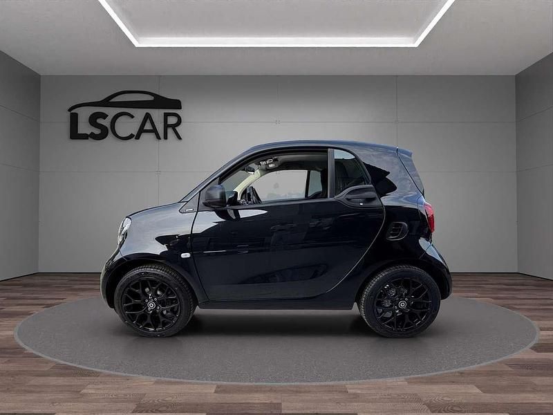 Usata Smart ForTwo Coupé Passion 90 CV (66 kW) 2019 Nero Utilitaria
