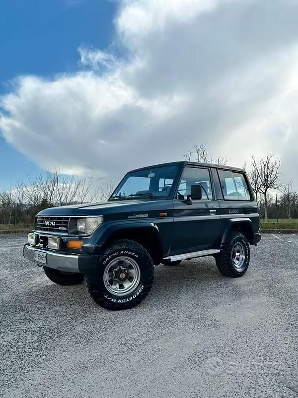 Usata Toyota Land Cruiser 90 CV (66 kW) 1990 Grigio SUV