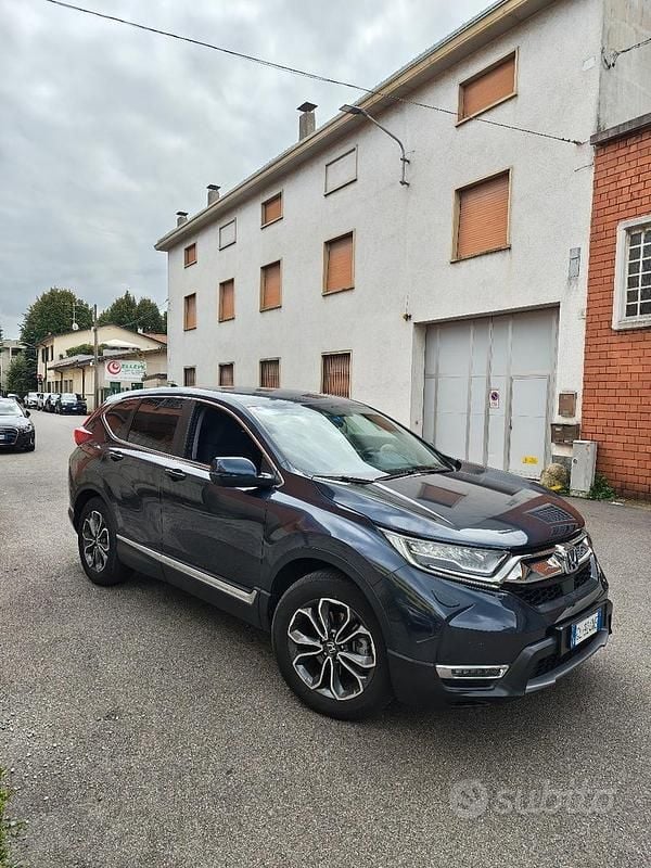 Usata Honda CR-V Elegance 145 CV (106 kW) 2022 Blu SUV