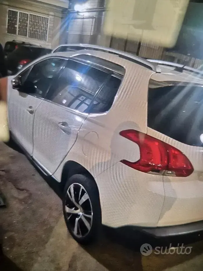 Usata Peugeot 2008 92 CV (67 kW) 2016 Bianco SUV