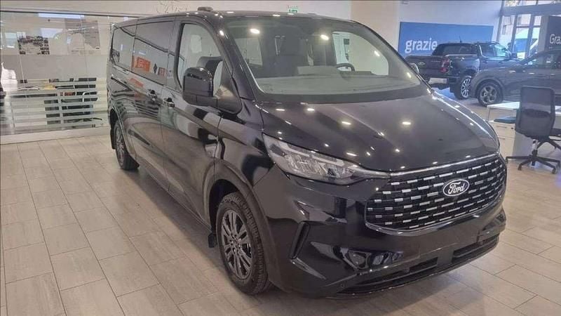 Nuova Ford Tourneo Custom Titanium 170 CV (125 kW) 2026 Nero metallizzato Furgone