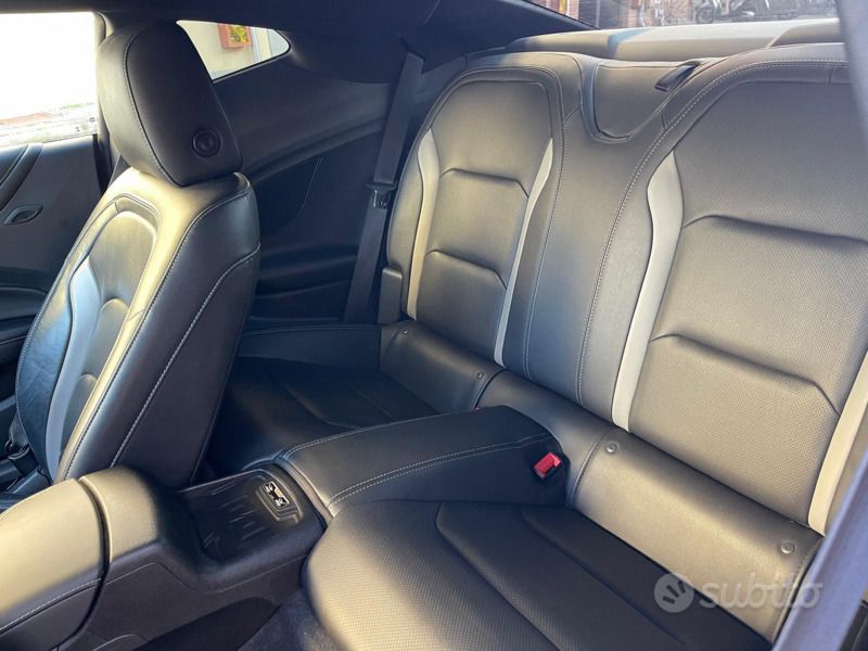 Usata Chevrolet Camaro 453 CV (333 kW) 2018 Coupé