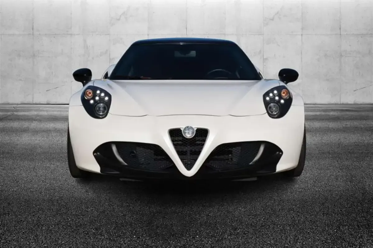 Usata Alfa Romeo 4C 241 CV (177 kW) 2015 Bianco Coupé