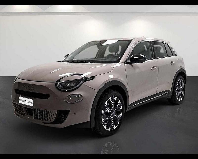 Usata Fiat 600 La Prima 110 CV (80 kW) 2025 Other SUV
