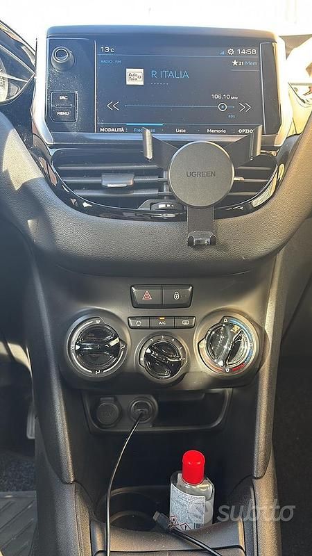 Usata Peugeot 208 83 CV (61 kW) 2019 Blu Utilitaria