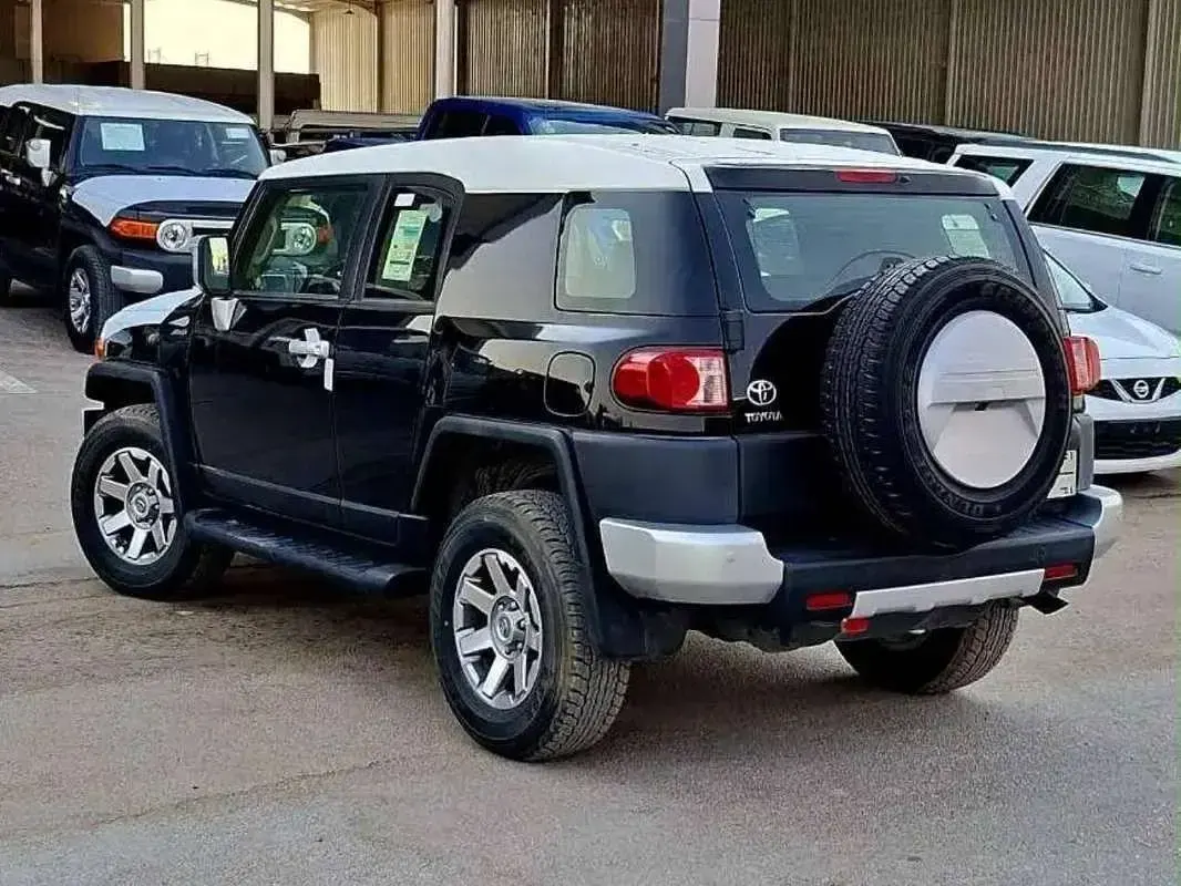 Nuova Toyota FJ 269 CV (197 kW) 2026 Blu/azzurro SUV
