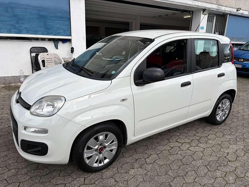 Usata Fiat Panda Lounge 95 CV (69 kW) 2016 Bianco Utilitaria