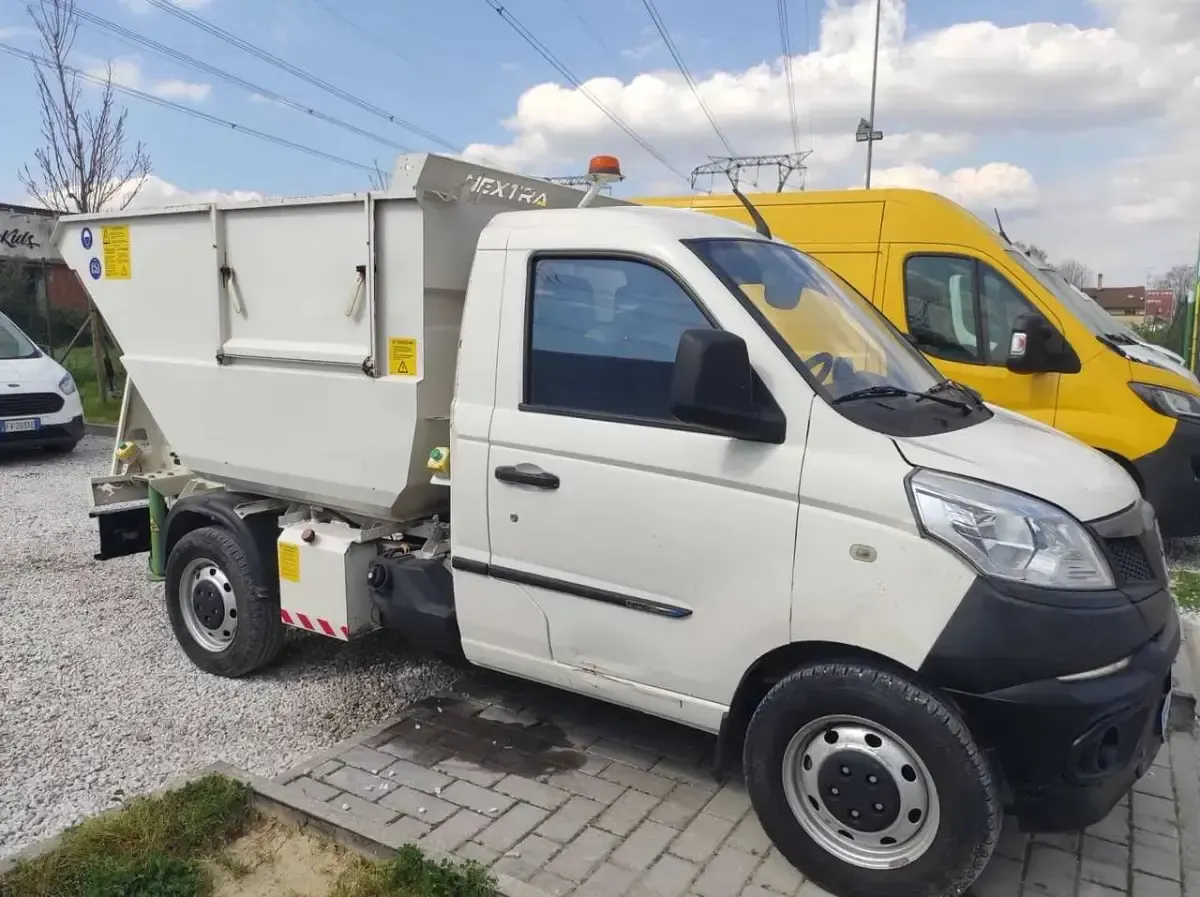 Usata Piaggio Porter 102 CV (75 kW) 2022 Bianco Furgone