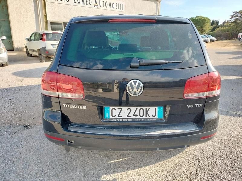 Usata VW Touareg 224 CV (164 kW) 2006 Nero SUV