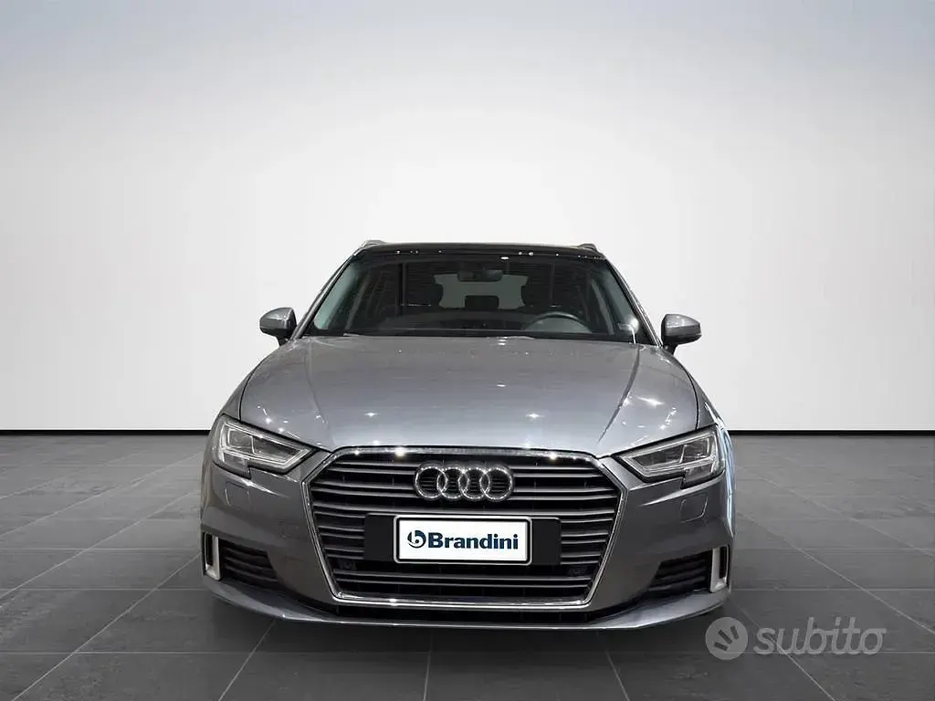Usata Audi A3 Sport 116 CV (85 kW) 2018 Grigio Berlina