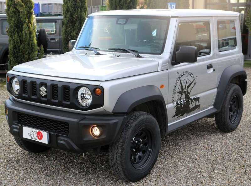 Usata Suzuki Jimny 102 CV (75 kW) 2022 Argento siberia SUV