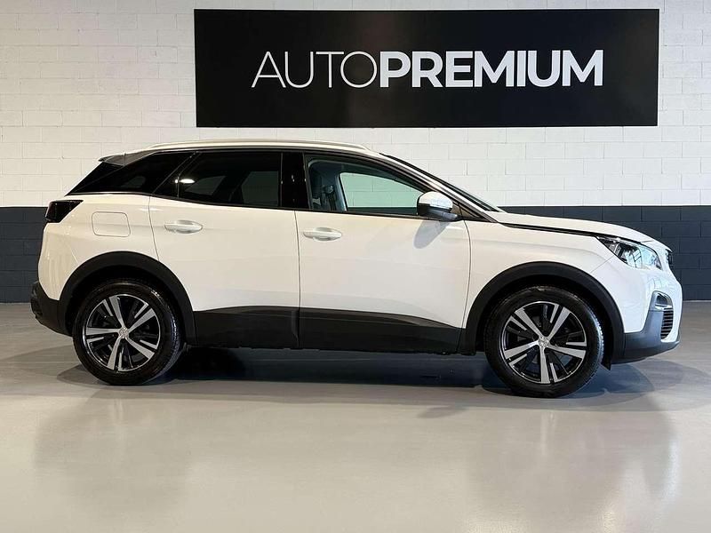 Usata Peugeot 3008 Allure 131 CV (96 kW) 2019 Bianco SUV