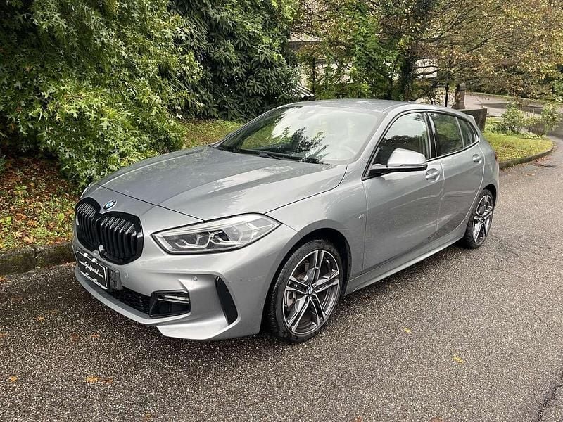 Grigio Usata 2024 BMW 118 M Sport Utilitaria | 28.490 € (Super prezzo) - Immagine 1/4