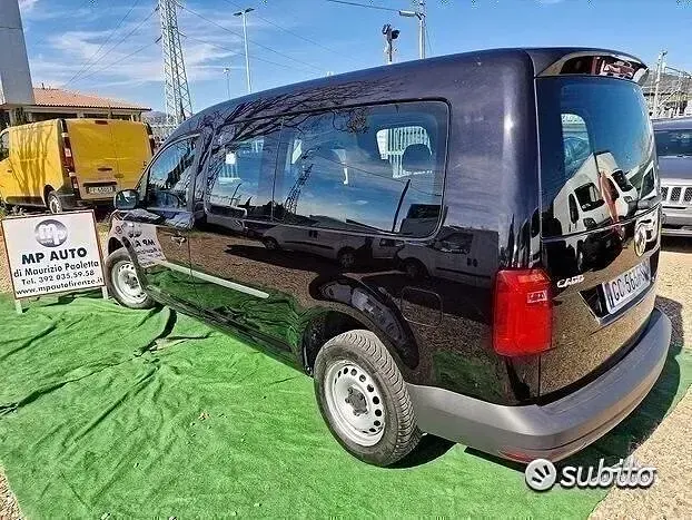 Usata VW Caddy 140 CV (102 kW) 2020 Nero Monovolume