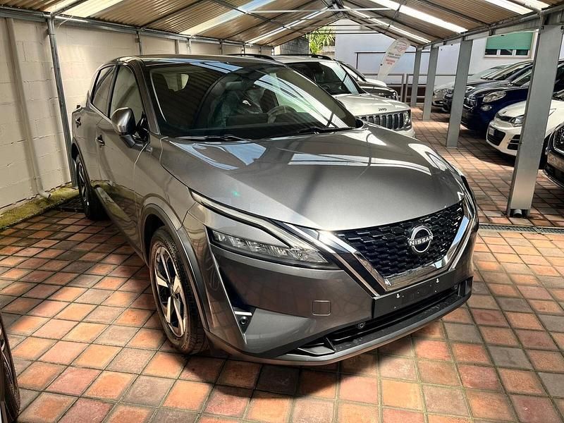 Usata Nissan Qashqai Tekna 140 CV (102 kW) 2023 Grigio SUV