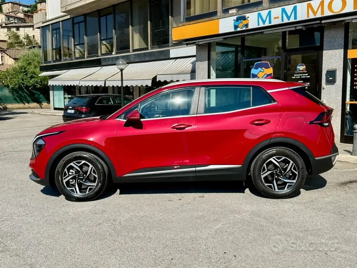 Usata Kia Sportage 160 CV (117 kW) 2024 Rosso SUV