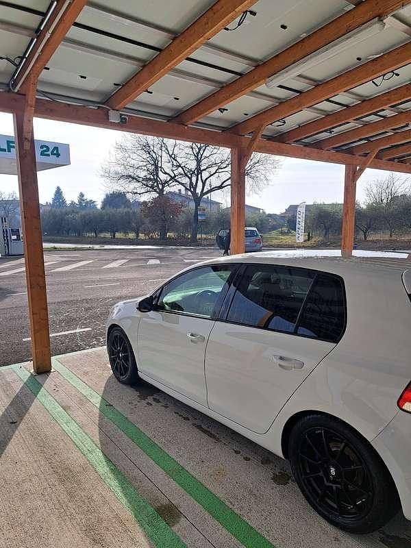 Usata VW Golf VI United 80 CV (58 kW) 2011 Bianco Utilitaria