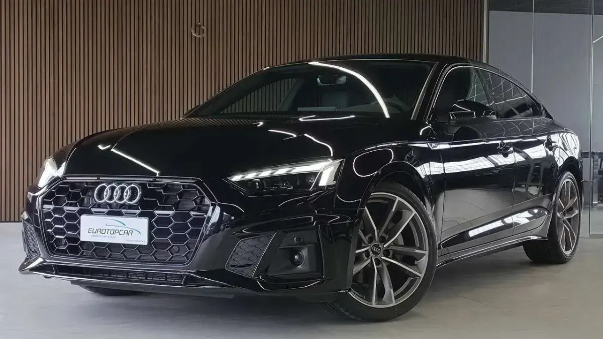 Nuova Audi A5 Sportback S-Line 204 CV (150 kW) 2025 Nero Utilitaria