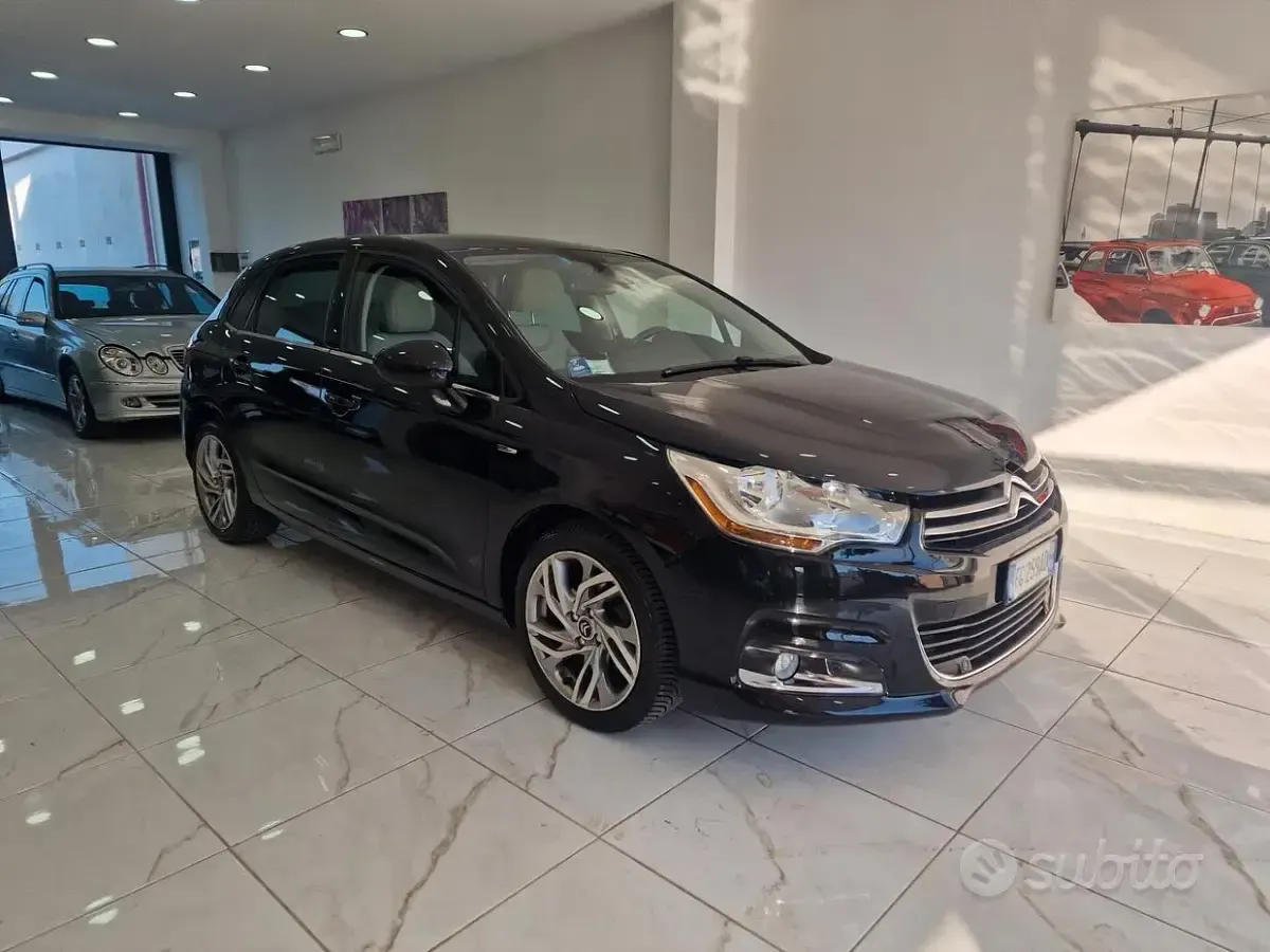 Usata Citroën C4 Exclusive 112 CV (82 kW) 2010 Nero Berlina