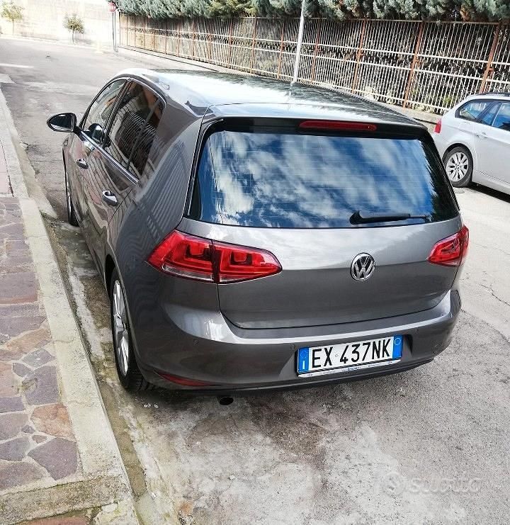 Usata VW Golf VII Highline 110 CV (80 kW) 2015 Grigio Berlina