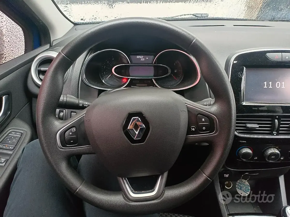 Usata Renault Clio 75 CV (55 kW) 2018 Blu Utilitaria