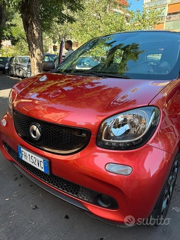 Rosso Usata 2017 Smart ForFour Passion Utilitaria | 8500 € (Ottimo prezzo) - Immagine 1/4