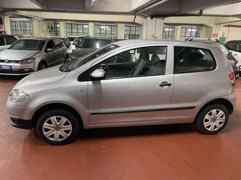 Usata VW Fox 75 CV (55 kW) 2007 Grigio Utilitaria