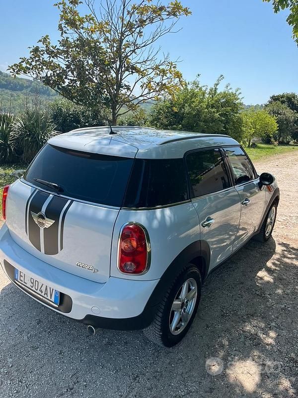 Usata Mini Countryman 111 CV (81 kW) 2012 Bianco SUV