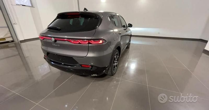 Usata Alfa Romeo Tonale Veloce 131 CV (96 kW) 2024 Grigio SUV